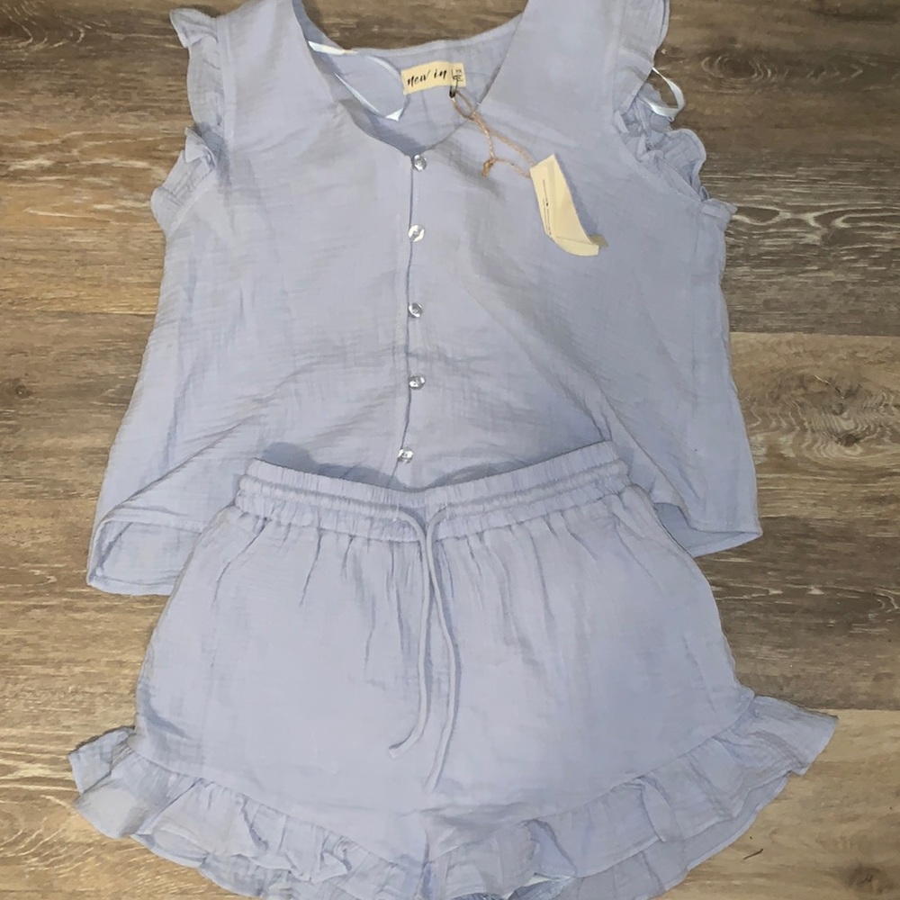 Cute peri winkle blue set!